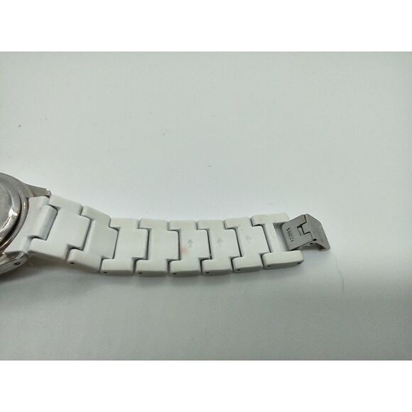 Hello Kitty Sanrio 2013 HKAQ2433 Ladies Watch - Picture 11 of 11